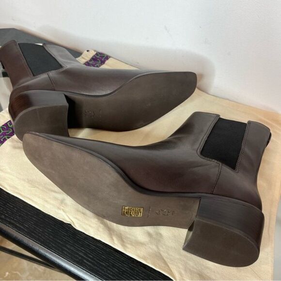 Tory Burch Women's 10M Chelsea Smooth Calf Leather Boot New With Box Brown Coco - Picture 10 of 16